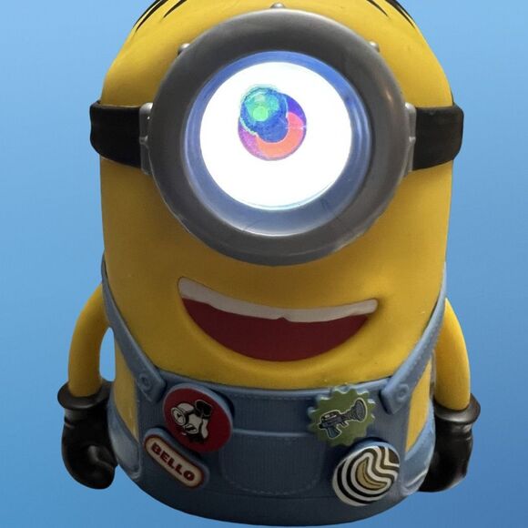 Minions The Rise of Gru Real Live Stuart Animatronic 200 Sound 30 Animations - Picture 8 of 10